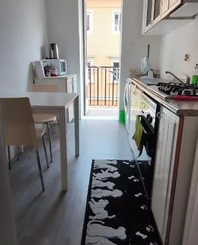 Slataper 22 - Sunny, And Confortable Apartamento